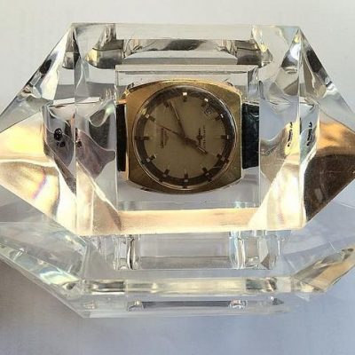 Restauración: Reloj cibernético