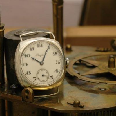 Trabajo realizado en un: Longines Pulsera de 1928